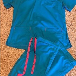 Med Couture Aqua Scrub Set with Coral Accents